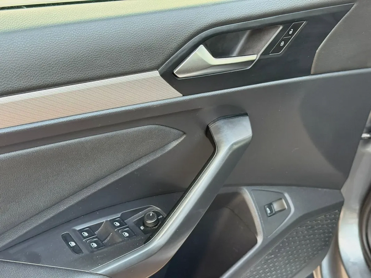 2019 Volkswagen Jetta GLI - American Specs-17-17