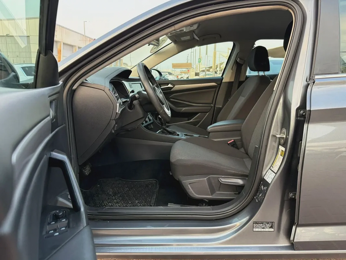 2019 Volkswagen Jetta GLI - American Specs-7-7