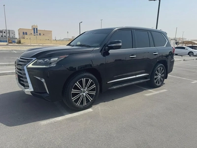 Lexus LX 570 Platinum 2019 GCC Specs - Pristine Condition-0