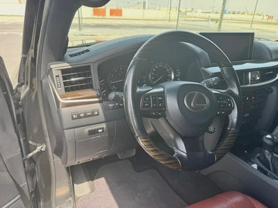 Lexus LX 570 Platinum 2019 GCC Specs - Pristine Condition-5