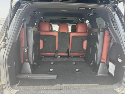 Lexus LX 570 Platinum 2019 GCC Specs - Pristine Condition-10