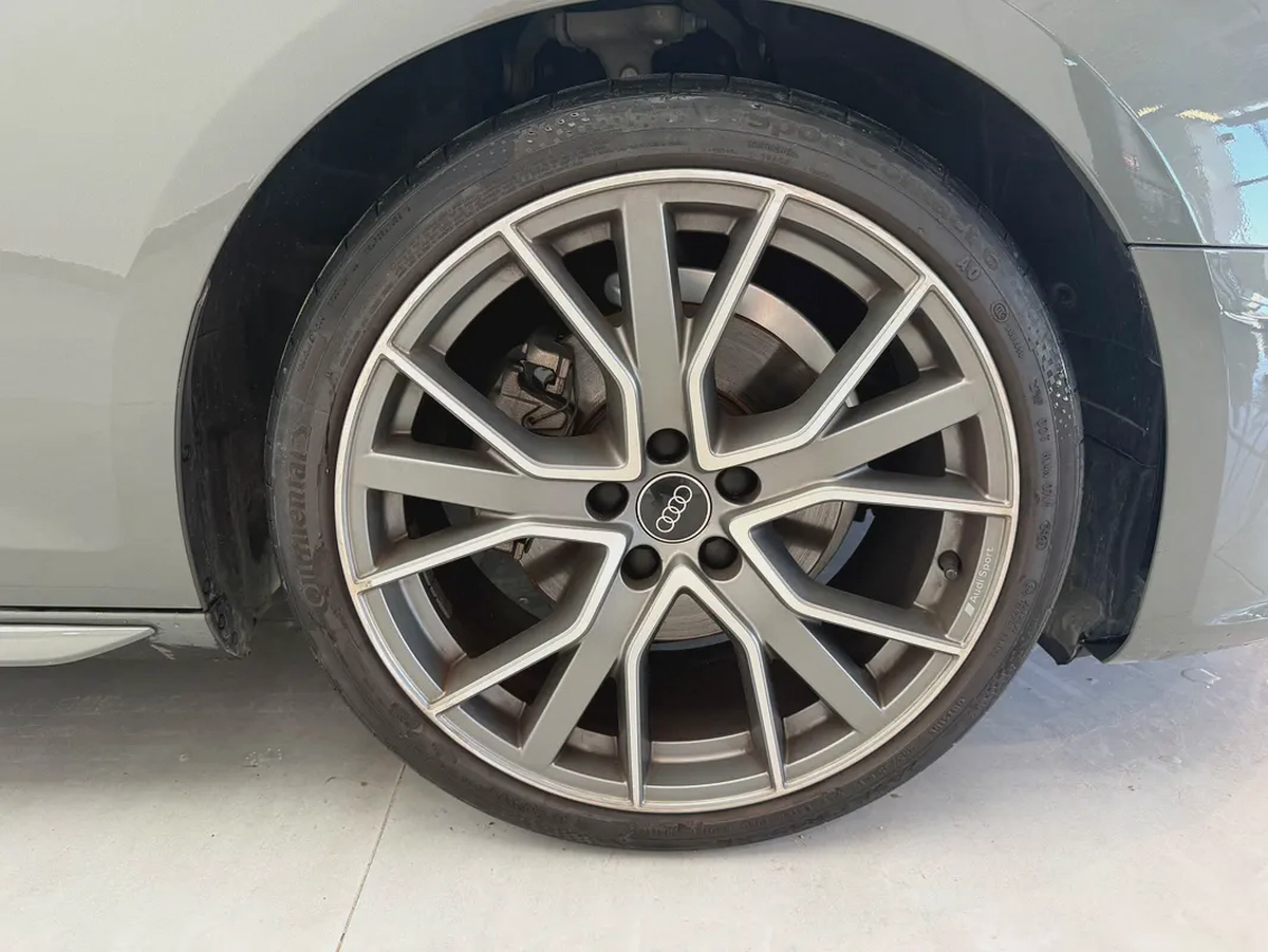 2024 Audi A4 S-line - GCC Specs - Like New!-4-4
