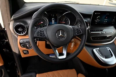 2024 Mercedes-Benz V 250 Black Bus-4
