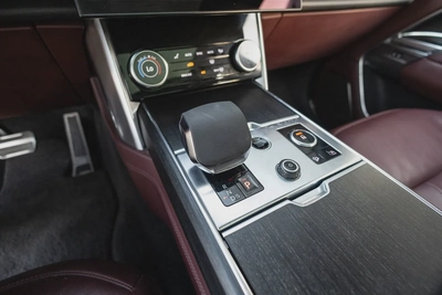Land Rover Range Rover 2022-8
