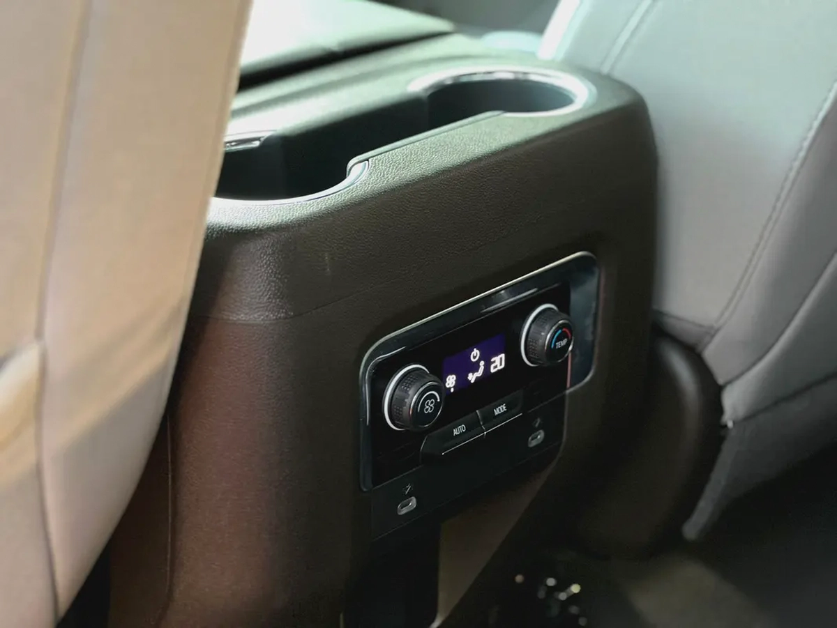 2023 Chevrolet Tahoe | V8 | GCC | Sensior, Camera |  Under dealer warranty Ref#995-19-19