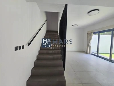 3 Bed Townhouse | Prime Location | Ready To Move-7