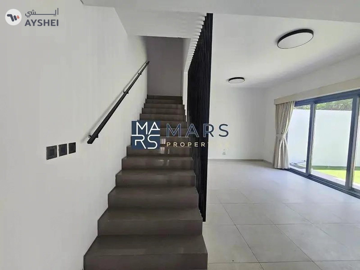 3 Bed Townhouse | Prime Location | Ready To Move-7-7
