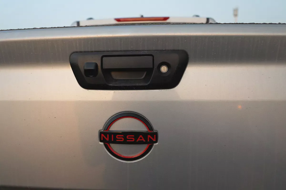 Nissan Navara PRO-4X 2025 - Brand New - Off-Road Ready-2-2