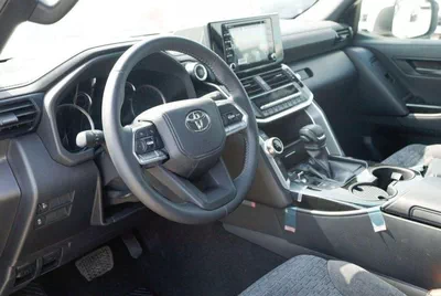 Toyota Land Cruiser GXR LAND CRUISER GXR 3.3L DIESEL-8