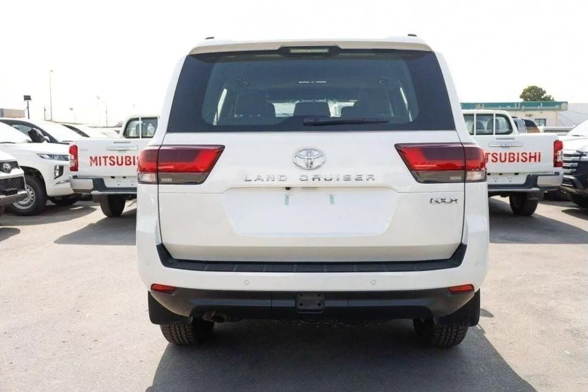 Toyota Land Cruiser GXR LAND CRUISER GXR 3.3L DIESEL-4-0