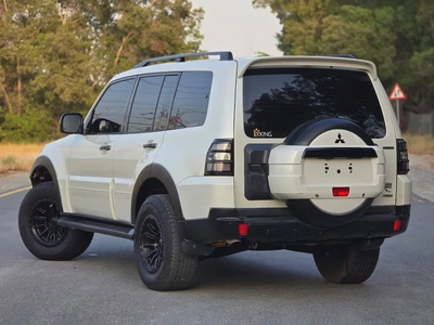 Mitsubishi Pajero 2011 GLS 3.8L | GCC Specs | Excellent Condition | Orginal paint | Accident free |-4