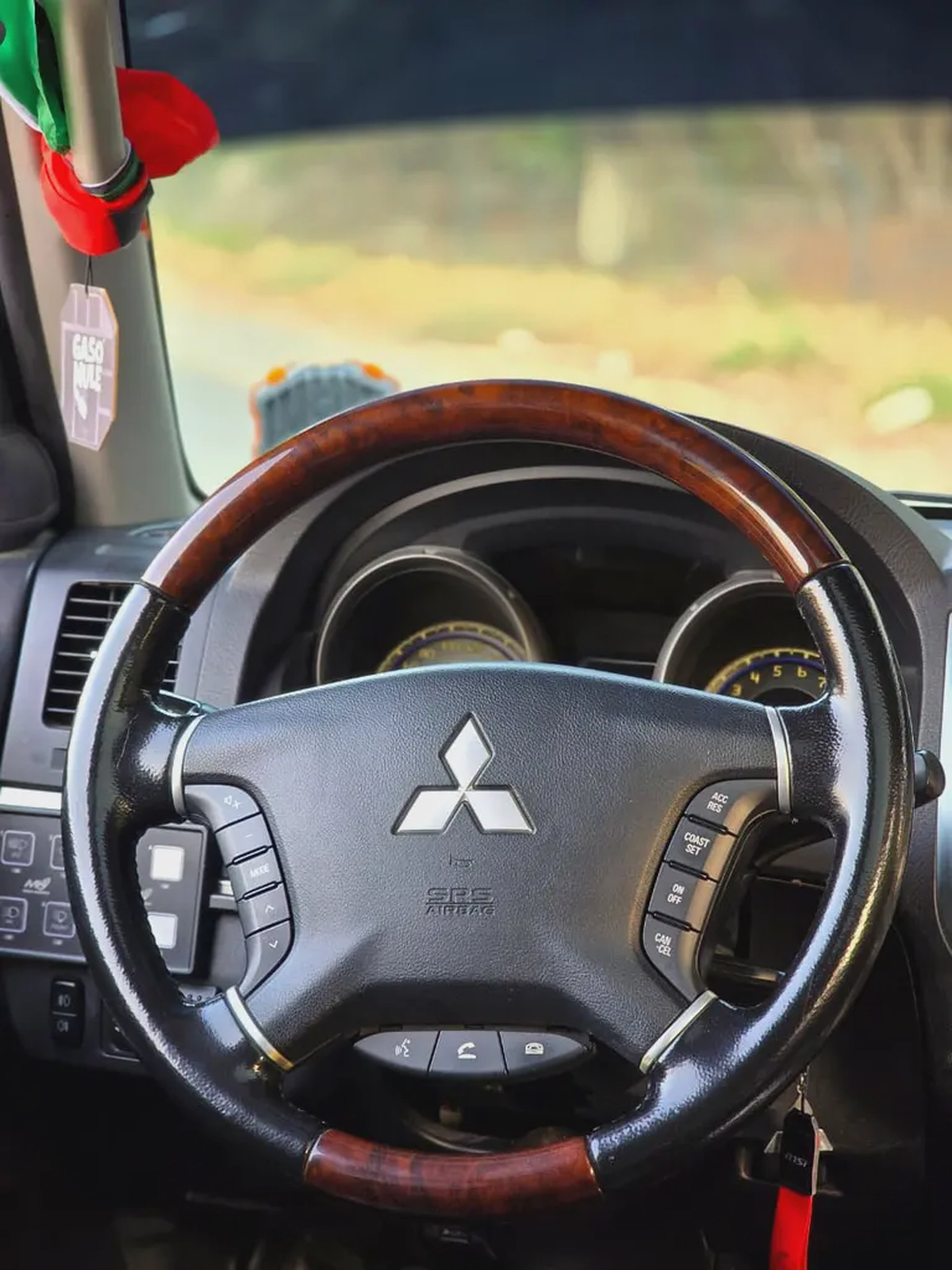 Mitsubishi Pajero 2011 GLS 3.8L | GCC Specs | Excellent Condition | Orginal paint | Accident free |