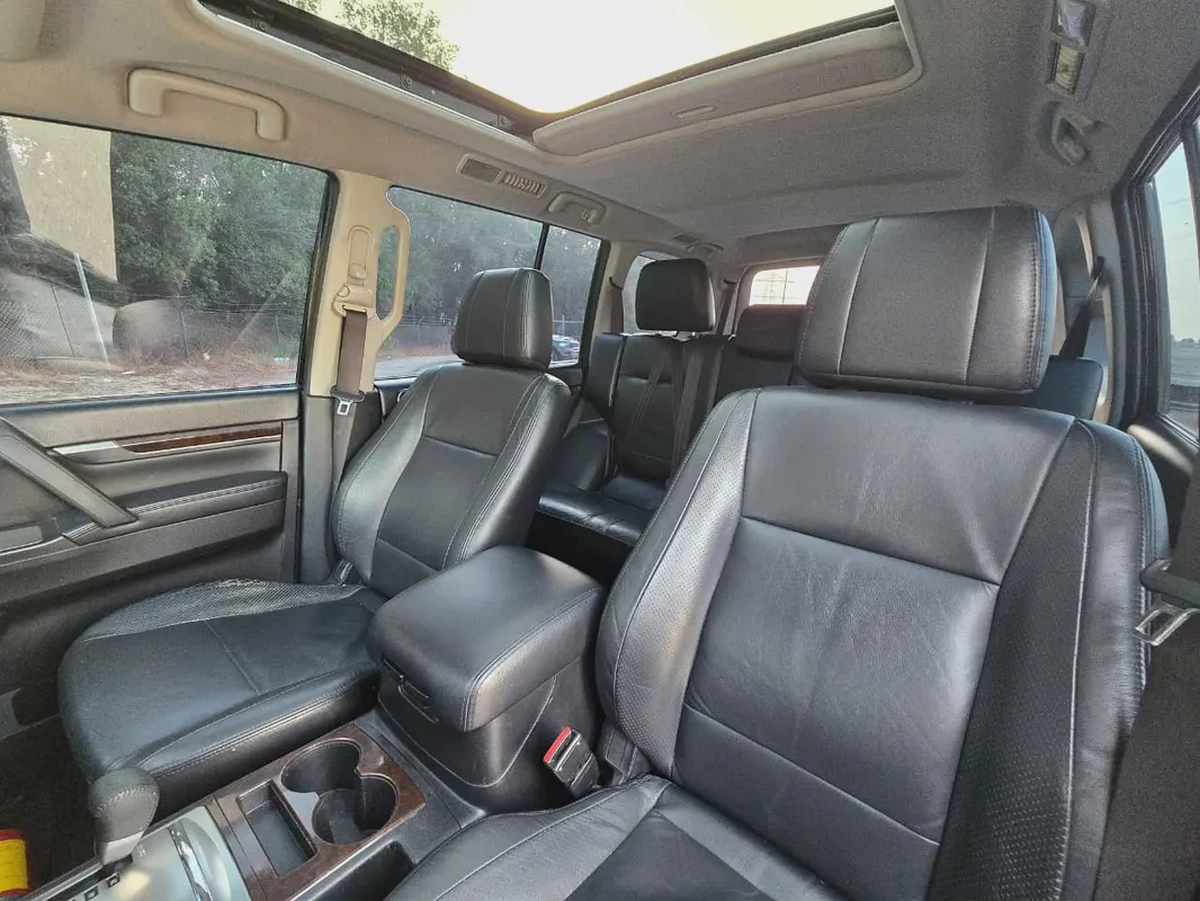 Mitsubishi Pajero 2011 GLS 3.8L | GCC Specs | Excellent Condition | Orginal paint | Accident free |