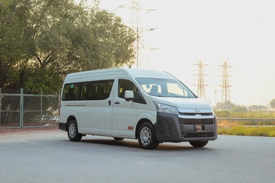 High-Roof 13-Seater Passenger Van | Manual | GCC Specs | Ref#T12272-1