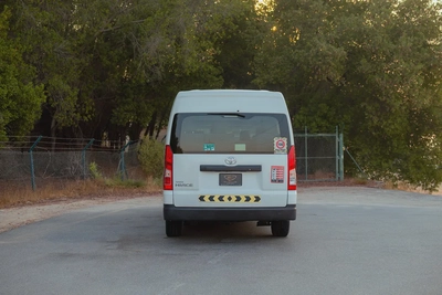 High-Roof 13-Seater Passenger Van | Manual | GCC Specs | Ref#T12272-5
