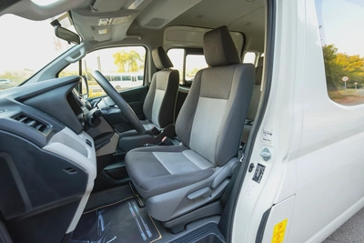 High-Roof 13-Seater Passenger Van | Manual | GCC Specs | Ref#T12272-8
