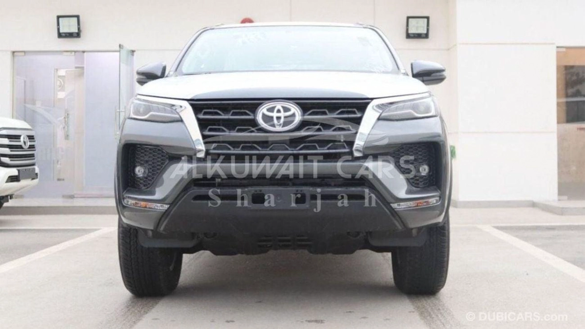 Toyota Fortuner Toyota Fortuner 4.0L V6 GXR-1-0