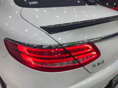 Mercedes Benz S 63 AMG Coupe -9