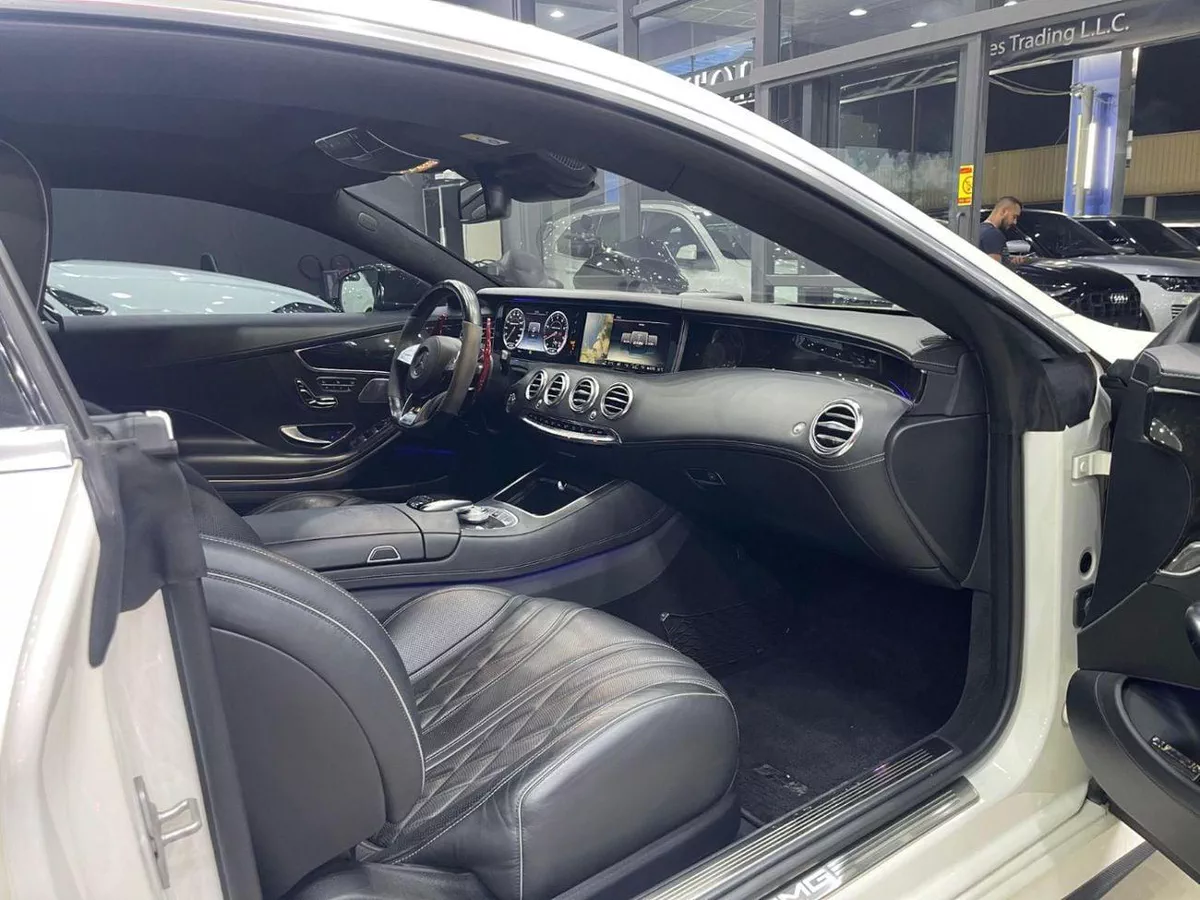 Mercedes Benz S 63 AMG Coupe -12-0