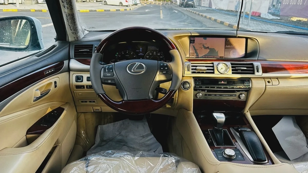 Lexus LS 460, 2014, American Specs