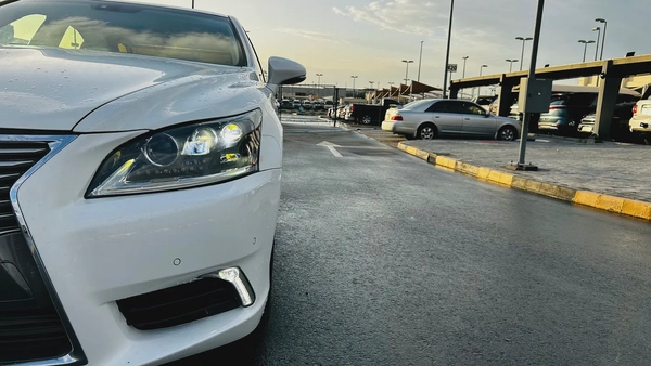 Lexus LS 460, 2014, American Specs