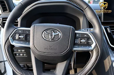 Toyota Land Cruiser VXR-22