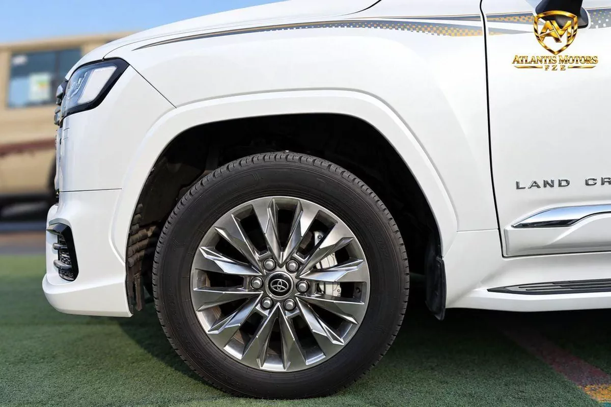 Toyota Land Cruiser VXR-23-0