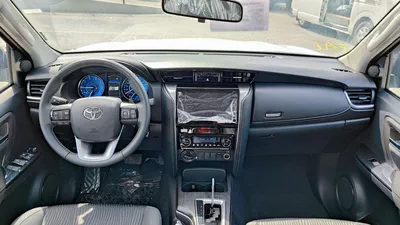Toyota Fortuner EXR Toyota Fortuner || 2.4L V4 Diesel || Climate Control || Only for Africa Special Price-12