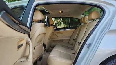 AMAZING CONDITION 2015 BMW 520i EXCLUSIVE || original paint || BMW FULL SERVICE HISTORY-8