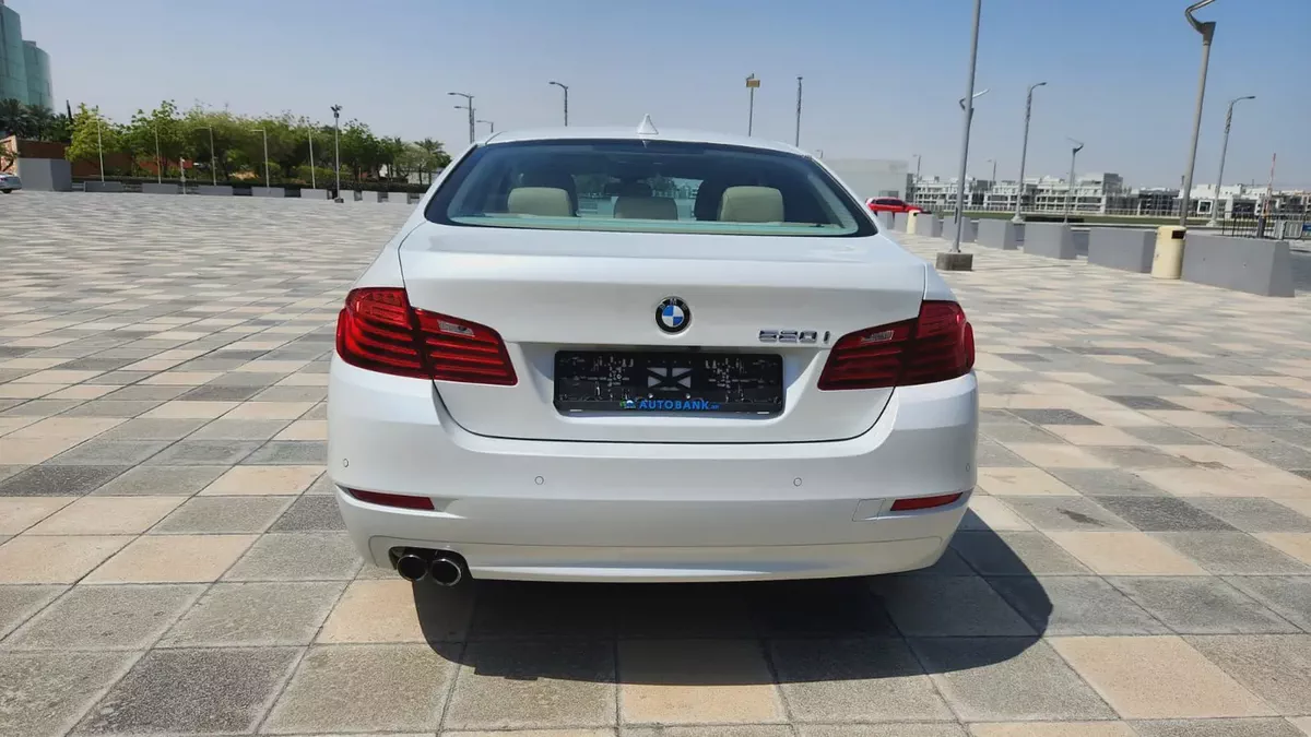 AMAZING CONDITION 2015 BMW 520i EXCLUSIVE || original paint || BMW FULL SERVICE HISTORY-4-4