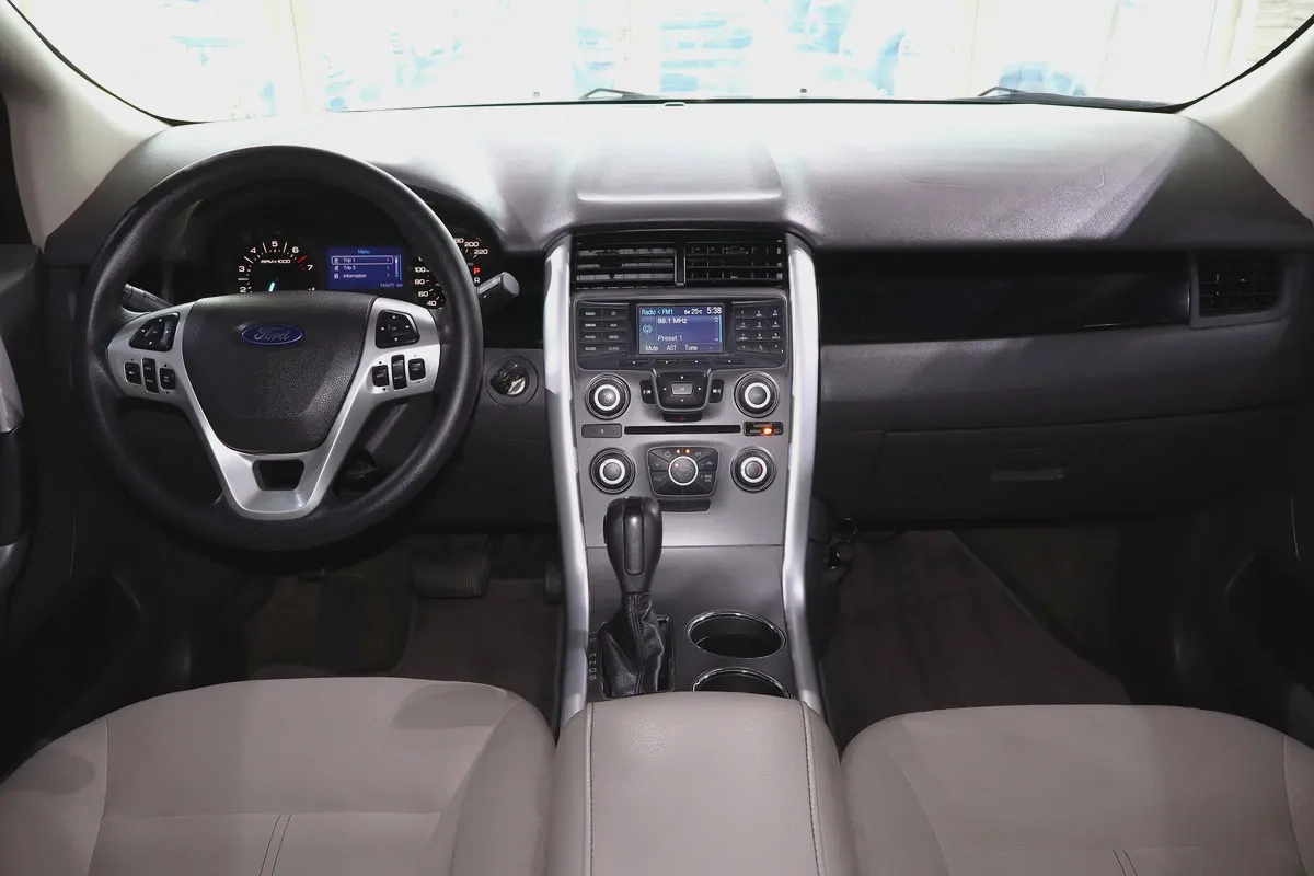 3.5L V6 Engine . GCC Specs . Excellent Condition-10-10