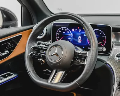 MERCEDES GLC200 SUV - AMG KIT - 2025 - GCC - GARGASH WARRANTY AND SERVICE CONTRACT-10