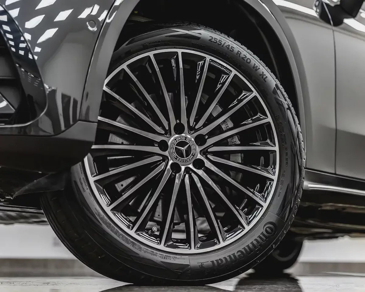 MERCEDES GLC200 SUV - AMG KIT - 2025 - GCC - GARGASH WARRANTY AND SERVICE CONTRACT-19-19