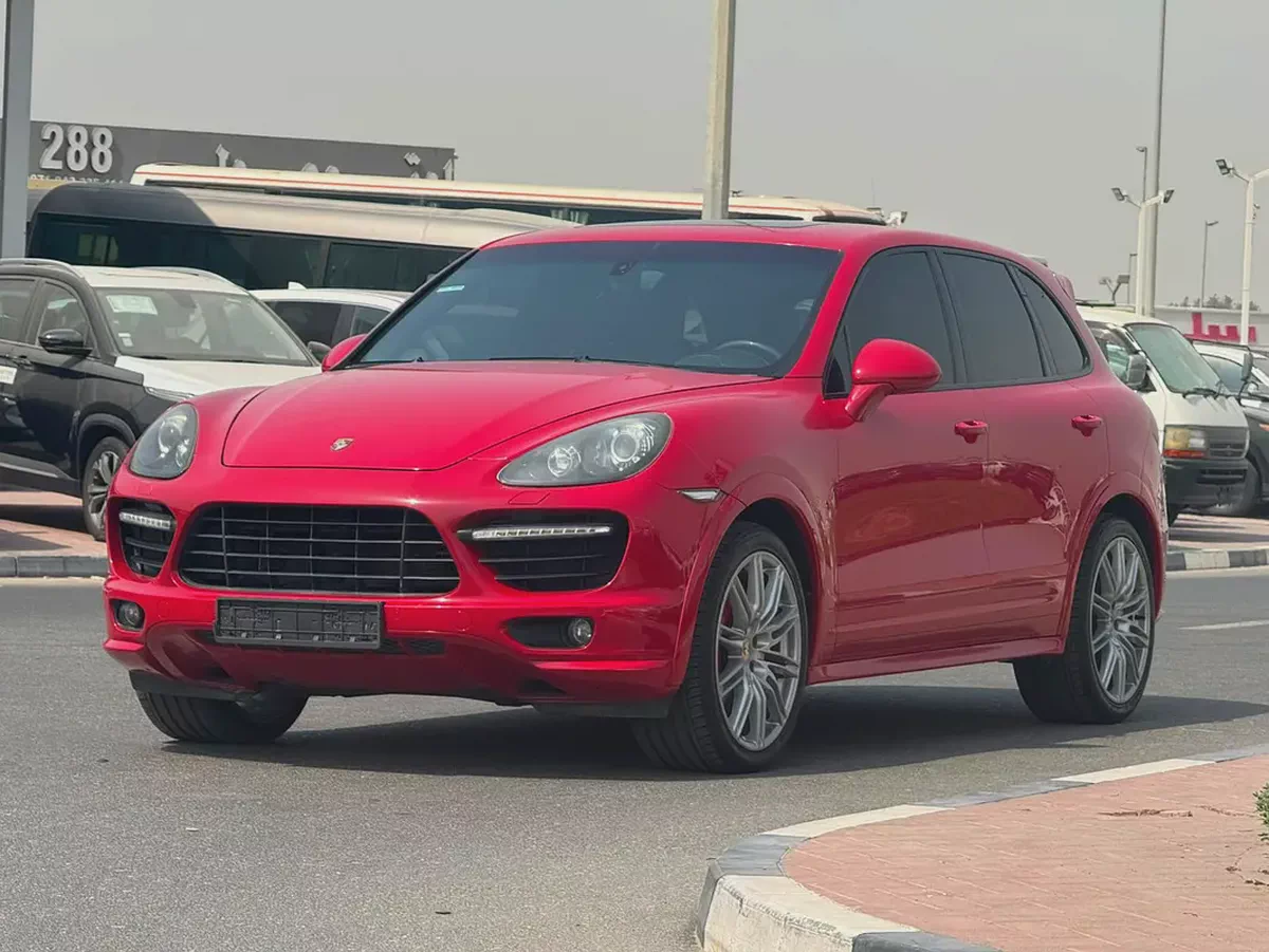 Porsche Cayenne GTS 2013 | GCC Specs | V8 Performance-2-2