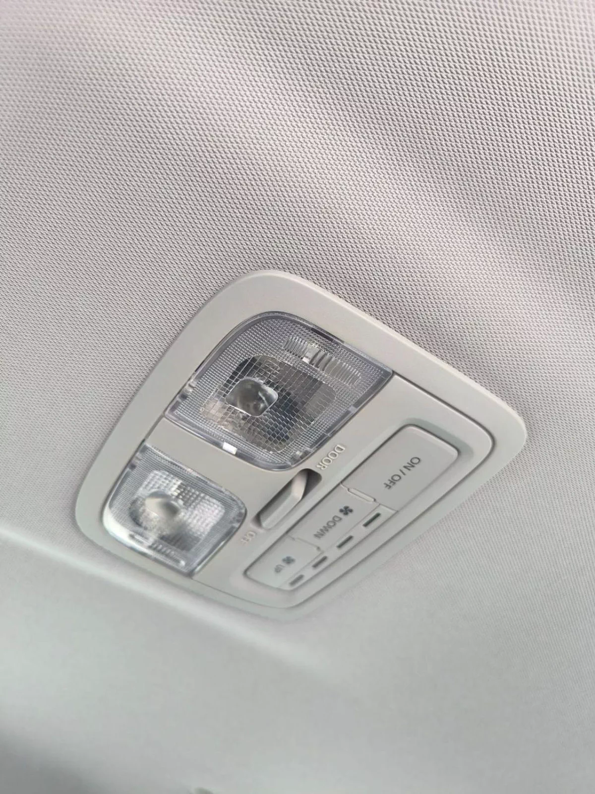 Mitsubishi Pajero Sport MID OPTION DIESEL-11-0