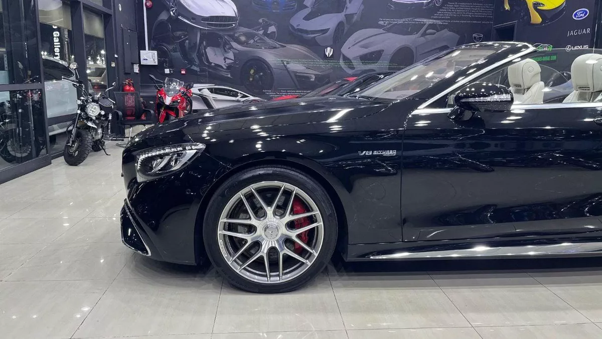 Mercedes Benz S63 AMG STANDARD-6-0