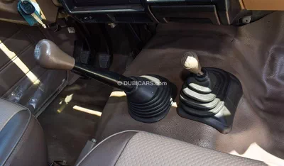 Toyota Land Cruiser 70-9