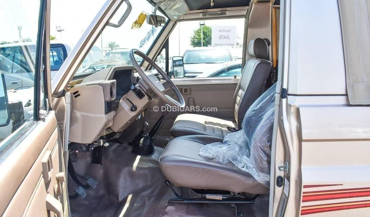 Toyota Land Cruiser 70-5-0