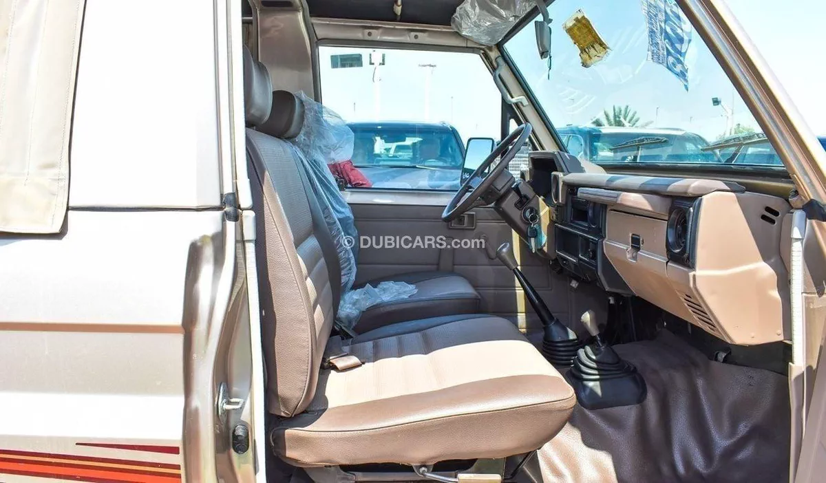 Toyota Land Cruiser 70-6-0