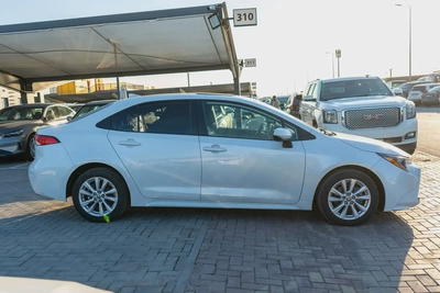 Sunroof | Alloy Rims | Fuel Saving Car-3