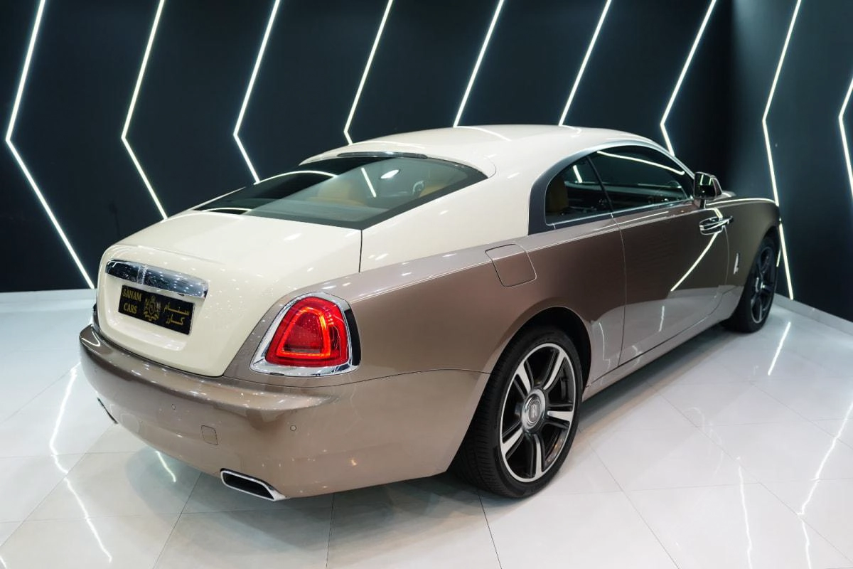 Rolls-Royce Wraith-6-6