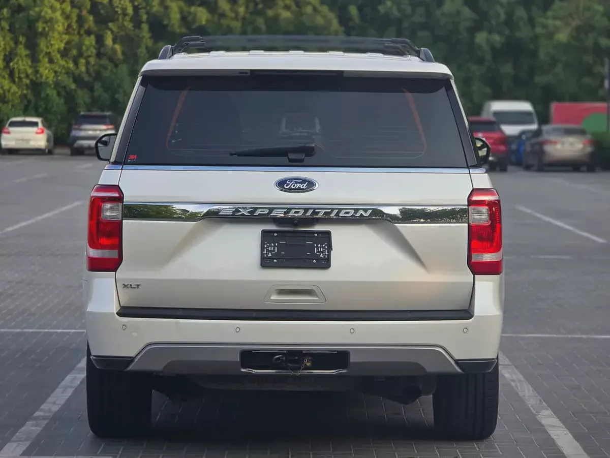 Ford Expedition XLT 2018 GCC Specs | Full service history available | Orginal paint | Single owner-5-5