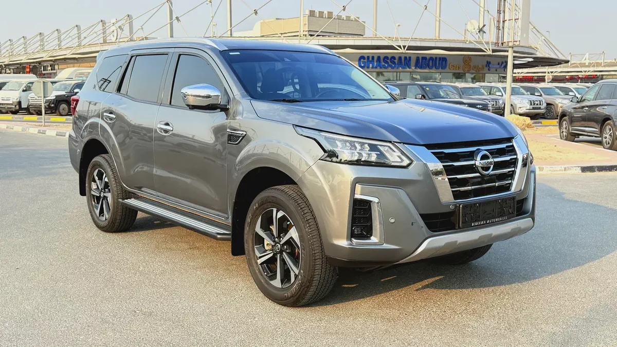 Nissan Xterra platinum 2.5L 2024 Year first Owner Gcc agency services warranty available-18-18