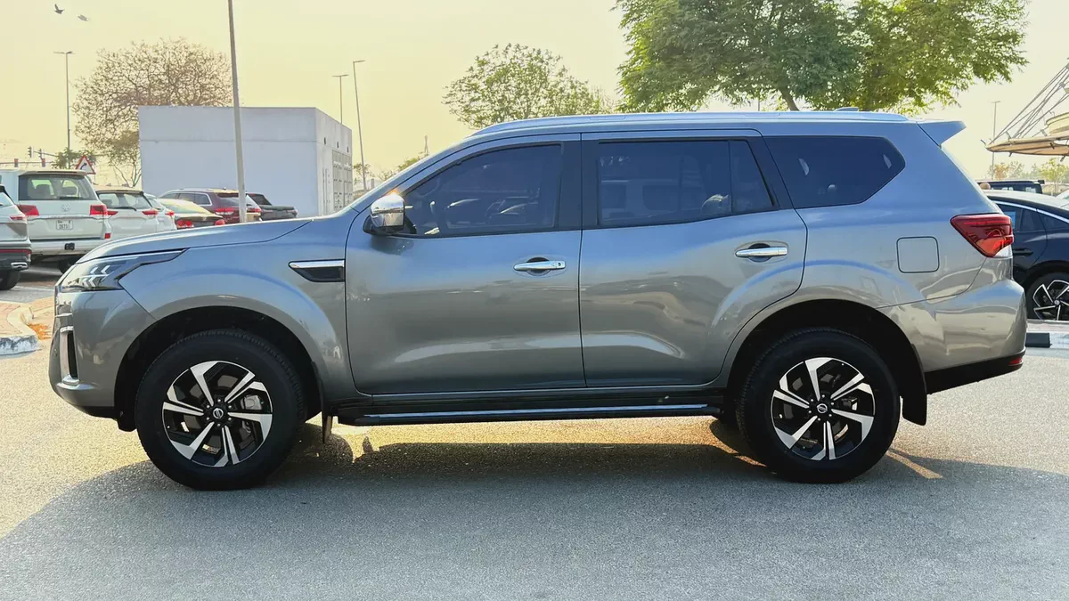 Nissan Xterra platinum 2.5L 2024 Year first Owner Gcc agency services warranty available