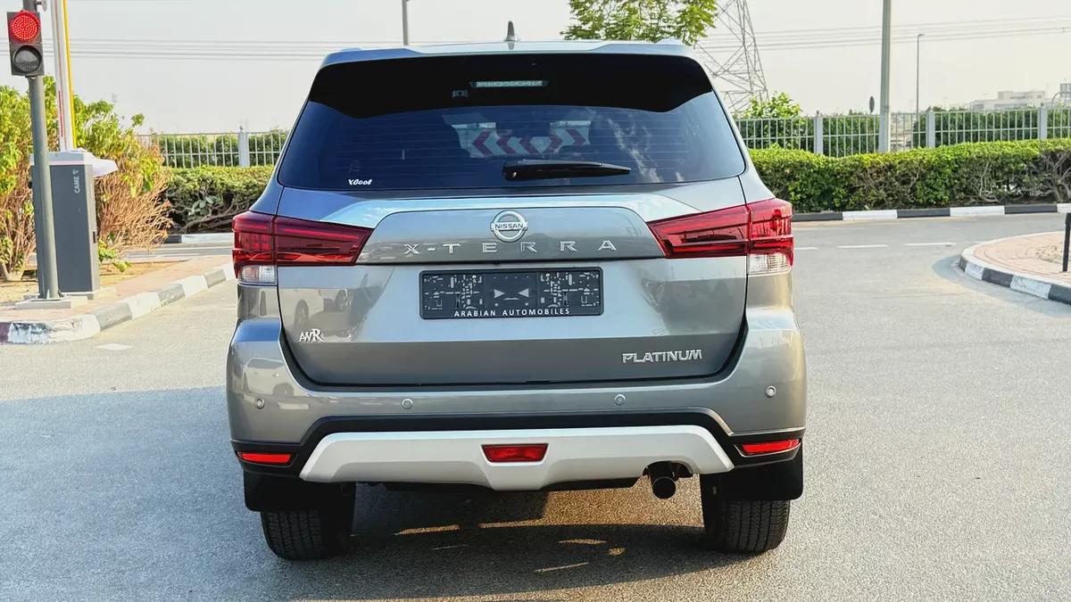 Nissan Xterra platinum 2.5L 2024 Year first Owner Gcc agency services warranty available-4-4