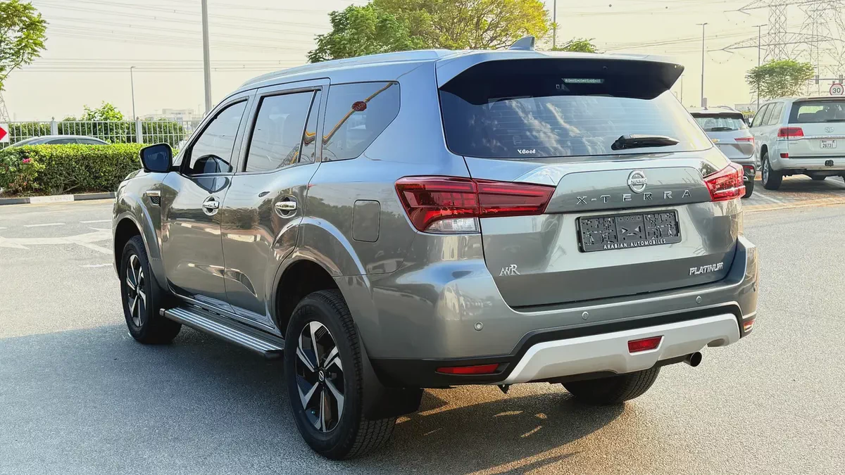 Nissan Xterra platinum 2.5L 2024 Year first Owner Gcc agency services warranty available-5-5