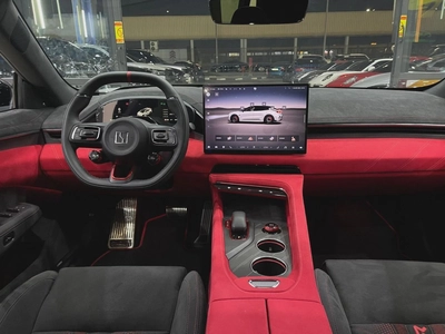 Zeekr 001 2024 Zeekr 001 FR – Ultra-High Performance EV | showroom condition Experience-14