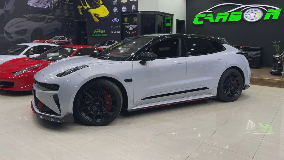 Zeekr 001 2024 Zeekr 001 FR – Ultra-High Performance EV | showroom condition Experience-1-1