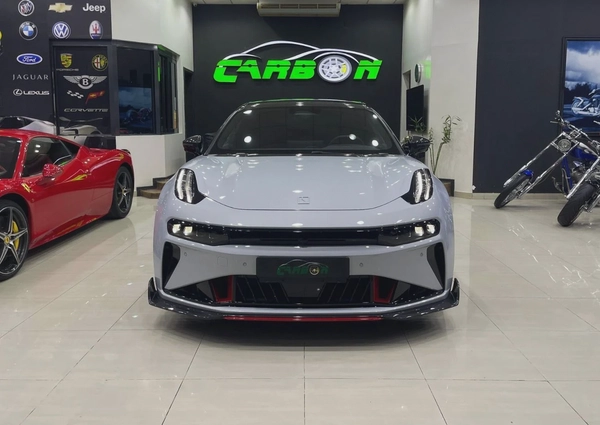 Zeekr 001 2024 Zeekr 001 FR – Ultra-High Performance EV | showroom condition Experience