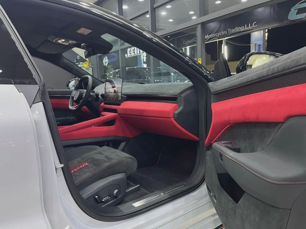Zeekr 001 2024 Zeekr 001 FR – Ultra-High Performance EV | showroom condition Experience